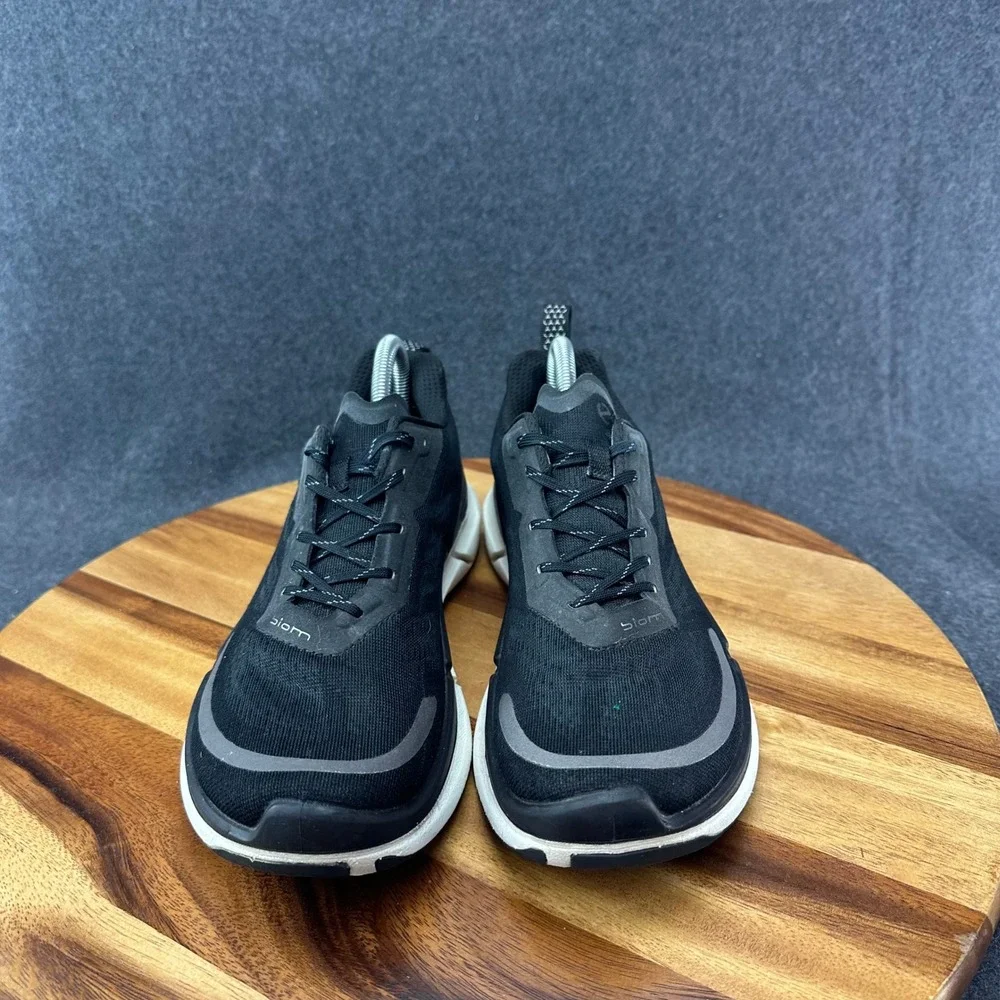ECCO Sport Biom 2.2 Black Textile Cross Trainer Athletic Shoe. Size 9-9.5. EU 40